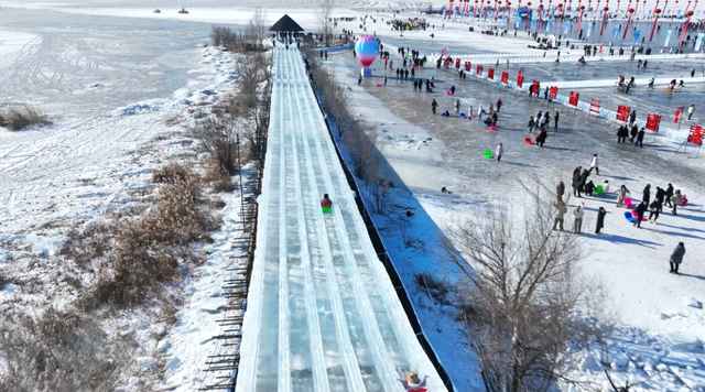 热干面遇见蒸烧卖，开启一场跨越2000公里的季节约会