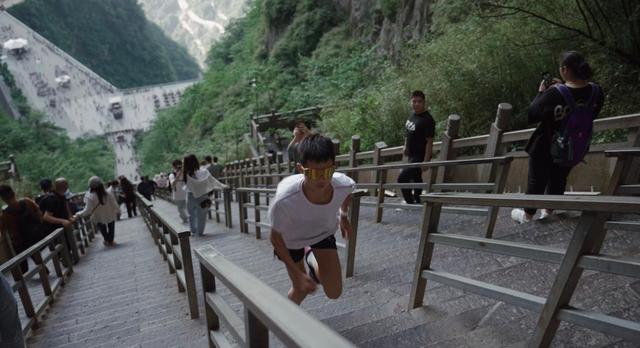 2025“冲顶天门”全国登山挑战赛即将启幕，全球首条“挂壁云梯”越野赛道惊艳亮相
