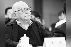 法学泰斗江平逝世，他题写的“法治天下”仍矗立校园图片