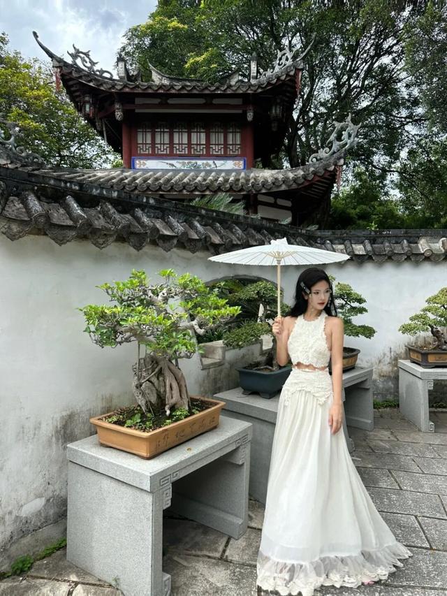 跟着达人，假期拍出朋友圈爆款九宫格
