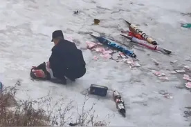 惊现大量“百元大钞”！至少10万元？官方回应图片