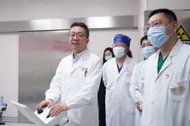 导管更细，轻松抵达！Ion支气管镜机器人开机，助力小结节早诊早治图片