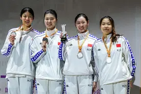 获世界杯亚军 中国女子重剑队取得巴黎奥运参赛资格图片