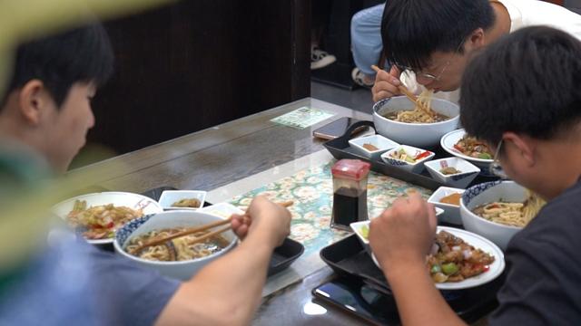 文化中国行·千问千寻大运河｜《北上》同款长鱼面，为何人气爆棚？