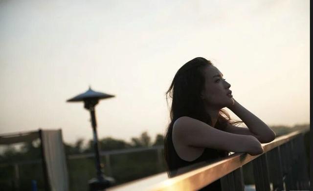 导演舒淇，回来掀桌了