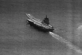 距台最近一次 台媒：解放军山东号航母出现在台湾岛鹅銮鼻外60海里图片