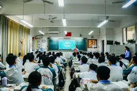 税法宣传进校园 青葱时光伴税行图片