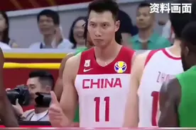 “再见了，我最热爱的篮球”，易建联宣布退役，中国男篮“08黄金一代”落幕图片