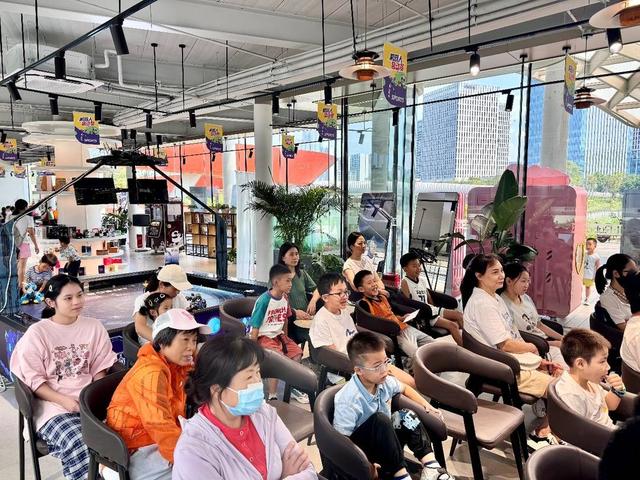 中国西部首个未来机器人公园 为成都青少年开启跨时空科学探险