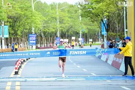 1．2万名跑者竞逐！2024南京仙林半马鸣枪开跑图片