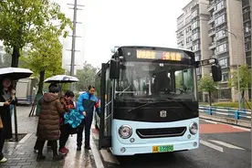 1—11月重庆公共交通客运量突破25亿人次图片