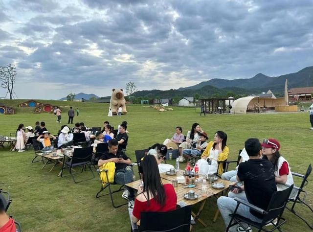 生态筑基，山水为媒，文化赋魂，武夷山探索以“康养+文旅”产业引领生态产品价值实现的“武夷路径”——打造康养旅居“金名片”