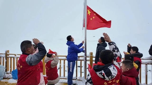 湟中区 “双节”文旅市场火爆出圈22万游客消费超6700万元