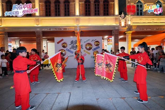 太火爆！中山南路鸣锣开市，到处都是人人人人