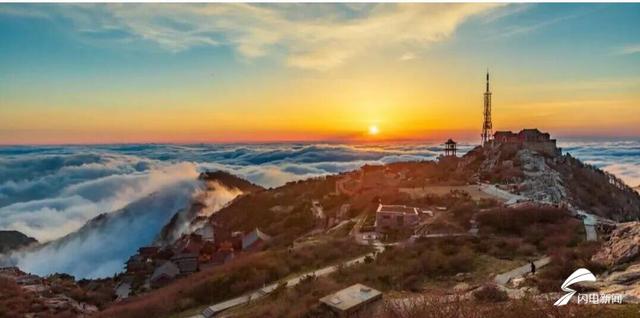 组图丨云海翻涌旭日熔金 泰山冬日美景太出圈了