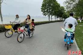 东湖绿道共享单车有新变化，比普通款更受欢迎图片