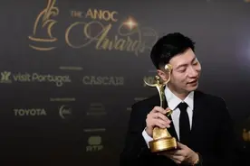 新华社评出年度十佳中国运动员，马龙、郑钦文等在列图片