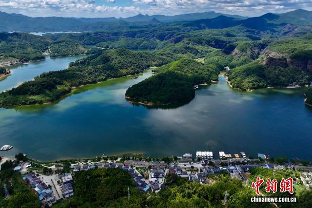 福建三明山清水秀风光美