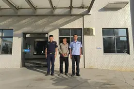 家中差根晾衣绳，下班路上竟打起工地钢丝绳的主意，男子顺手牵羊被拘留五日图片