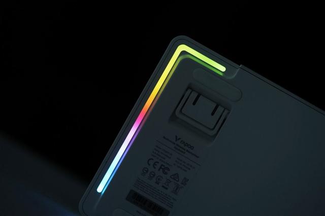 三模客制化 雷柏V700DIY-75评测：7层填充造就的无线客制化新标杆