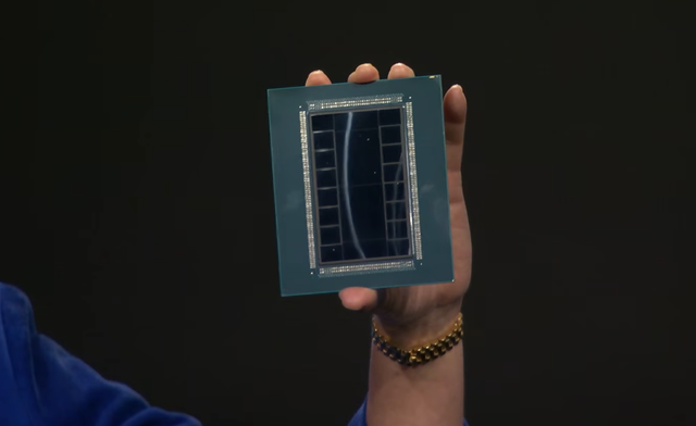 AMD最强的两颗芯片，首次曝光