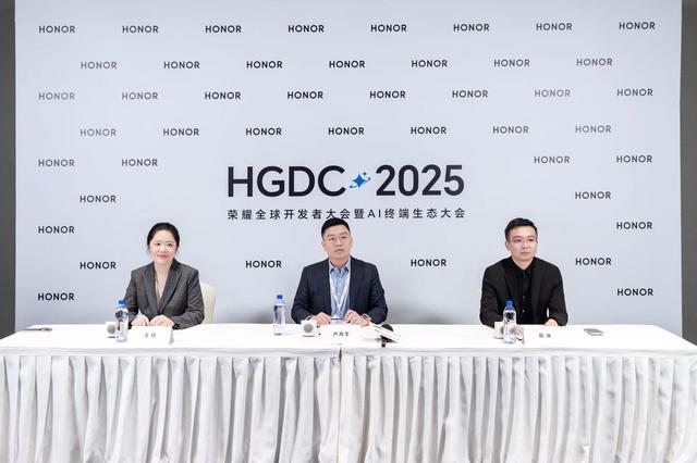 AI成伙伴、全品牌智联，荣耀从手机向生态公司转型