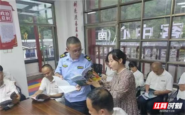 张家界国家森林公园：以“金鞭溪夜校”助推景区国际语言环境建设