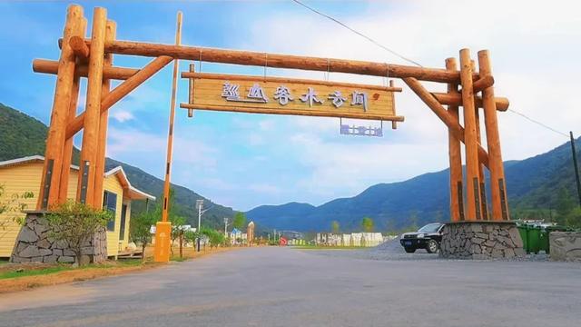 乘着高铁游白山 | “百区百景”打卡攻略之龙山湖景区