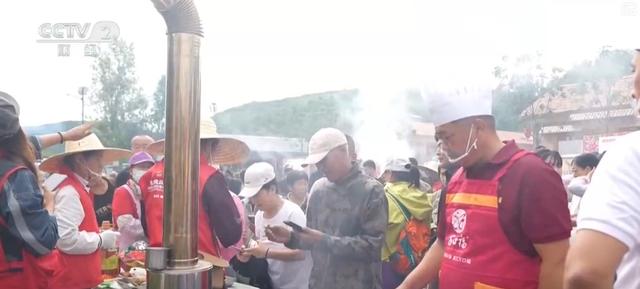 特色文旅IP“美食宴”带火县域秋日经济 全季候、多元化体验激活消费新活力