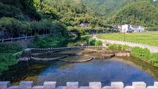 暑期余额告急？莲都这地成了玩水新宠