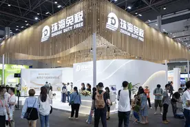 洞见消博 | 港珠澳大桥堵车，反向购物火热 珠海免税集团董事长陈辉谈如何把握港澳人“北上”商机图片