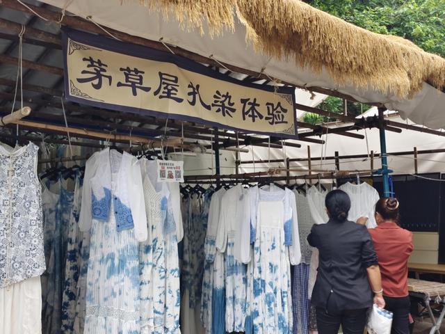 旅居大理丨凤阳邑：马蹄声唤醒的艺术新生