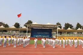 鄠邑区人民路小学举行队列队形广播操比赛图片