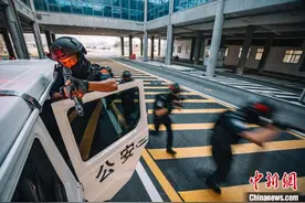 云南瑞丽：畹町边检站全警开展实战大练兵图片