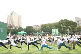 社区健康跑，他们挥洒汗水和青春！图片