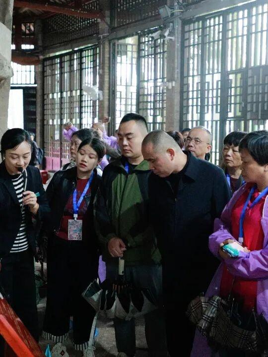73家福建旅行社代表到大足考察旅行路线 盛赞大足石刻的旅游价值