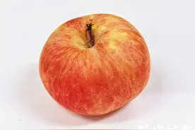 “煮苹果水”火上热搜，营养专家：不应期待有神奇的效果，糖尿病患者请适量图片
