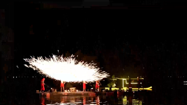 秀我中国丨重庆黔江：古镇里的夜景灯火秀