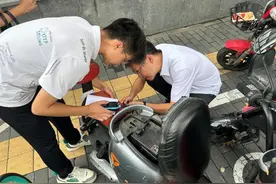 电动自行车新国标施行，记者暗访，库存车违规改装成“卖点”？图片