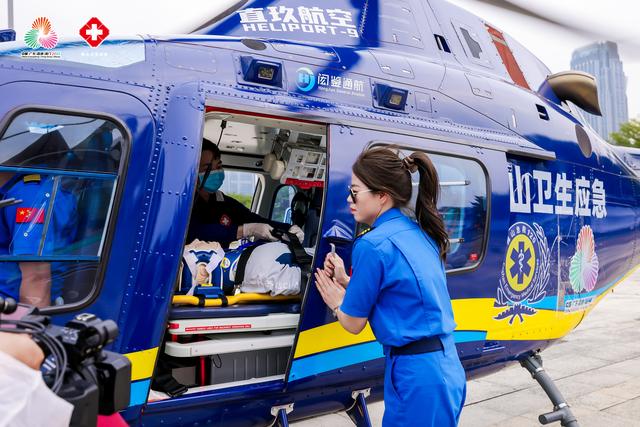 “空中ICU”亮相广州航展