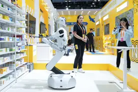 林毅夫：短期看中国有足够大的政策空间，长期看中国发展新质生产力存在许多优势图片