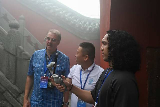 盛赞湖北！全球300+旅行商打卡“神武峡”