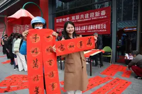 江西南昌莲塘镇：双联共建迎新春图片