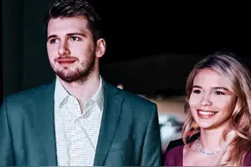 东契奇的未婚妻何许人？🍒甜美又性感！身材颜值不输超模🙈图片