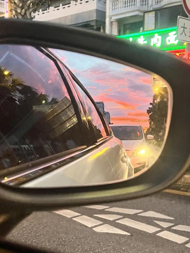下过雨的夏天傍晚