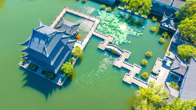浙江湖州：南浔文园古色古香