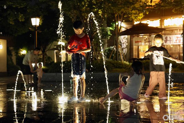 虹桥“新天地”，璀璨“夜经济”