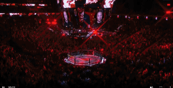 拼尽全力！张伟丽升重判定不敌舍甫琴科，无缘夺UFC蝇量级冠军