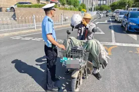 兰州公安交警开展“骑行安全”守护行动图片