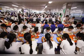 实现“桶餐到班”、提前自由点餐，北京中小学校园餐有了新变化图片